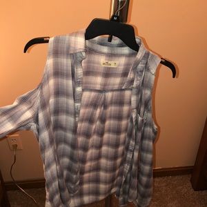 Cold-shoulder flannel